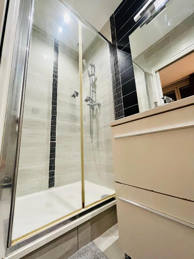 Dream Dwell Paris-Chic Flat In The Heart Of Marais Near Pompidou Centre Lägenhet Exteriör bild